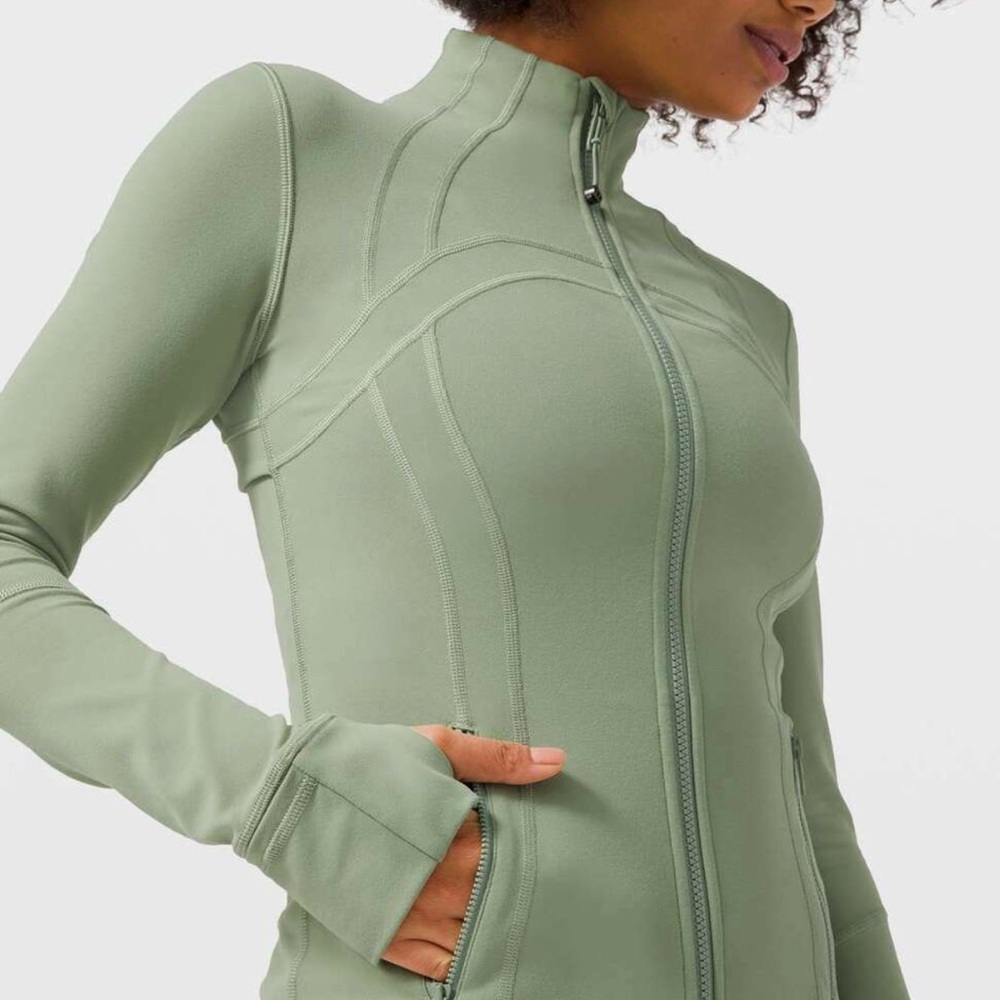 LuluLemon Define Jacket in Willow Green Rare Color Find and size